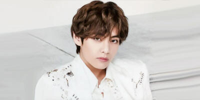  کیم تهیونگ لایه‌لایه پوشید و ثابت کرد در لایه‌لایه پوشیدن هم سبک خود را دارد! - چی بپوشم