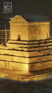 آرامگاه کوروش در زیر بارش برف