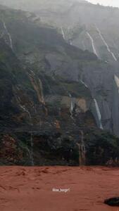 دلبری پاییز در قلب زاگرس؛  نمای بارانی ایستگاه «تنگ پنج» لرستان