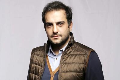 حامد کمیلی با استایل پاییزی و دل‌نوشته مرموز