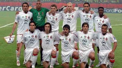 ترکیب افسانه‌ای میلان در فصل ۲۰۰۵-۲۰۰۴