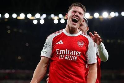 جایزه بهترین مهاجم سال به ستاره آرسنال رسید