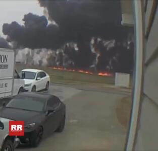  لحظه سقوط یک جت شخصی در کارولینای شمالی + فیلم