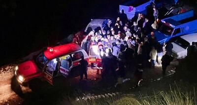 ۱۲ ساعت عملیات نفس‌گیر در برف و سرما / نجات مصدوم گرفتار در ارتفاعات تکه‌لیک خوی