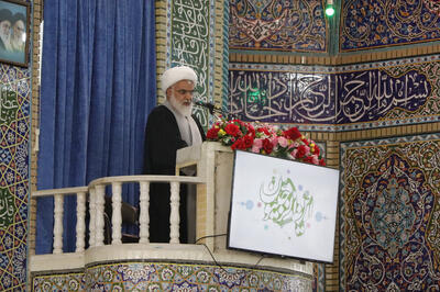  خطیب موقت جمعه کرمان: مسئله گرانی قابل مدیریت است/ دولت و ملت برای حل مشکلات تلاش کنند