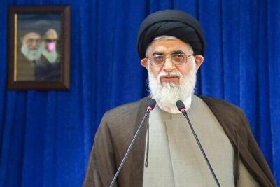  امام جمعه بندرانزلی: حوزه رسانه و تبلیغات از عرصه‌های مهم ایستادگی در برابر دشمن است