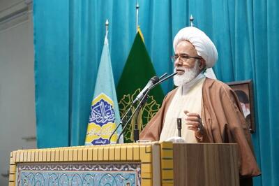  امام جمعه کرمانشاه: تلاش عده‌ای در داخل کشور برای اختلاف‌افکنی همسو با حرکت دشمن است