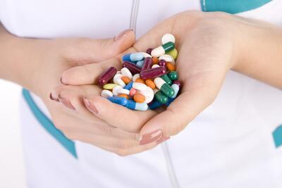 دانشگاه‌ها نظارت را شل کردند؛ اختلال تأمین دارو در راه است