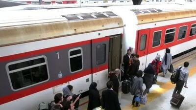 قطار مشهد به تهران دچار نقص فنی شد