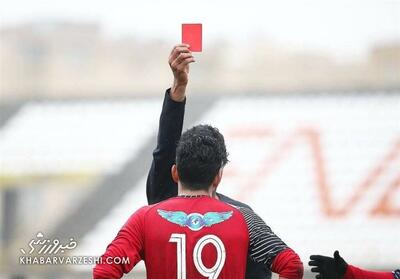 بازیکنی که فقط برای کارت گرفتن به زمین می آید، عادت جدید و بد فوتبال ایران!