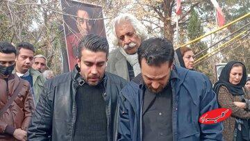  خاکسپاری حمید طالقانی + عکس - کلبه سرگرمی