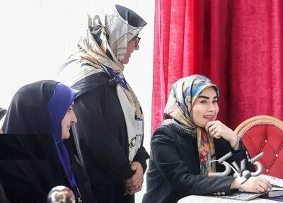 تصاویر جدید از آرزو احمدوند همسر سیدعباس عراقچی با حجابی متفاوت در یک مراسم رسمی - مجله اینترنتی کولاک