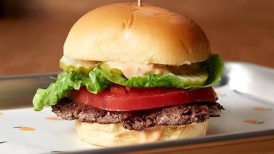 ماجرای عجیب مردی که با خوردن یک همبرگر ساده مرد!