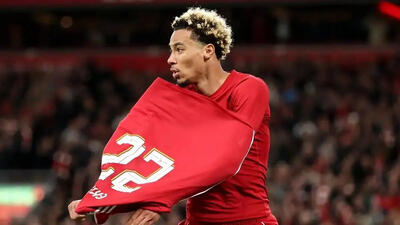 خبری از مسی و رونالدو نیست؛ ترکیب منتخب 11 نفره هوگو اکیتیکه با حضور زیدان، صلاح، راموس و آنری - پارس فوتبال