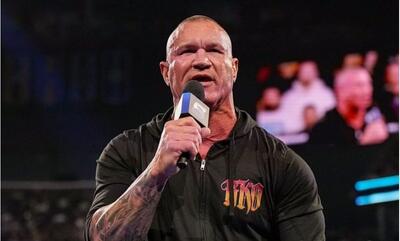 ابهام در بازگشت رندی اورتون؛ آیا اسمکدان امشب میزبان «افعی» است؟/ اخبار WWE - پارس فوتبال