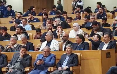 ستاره‌های قدیم و جدید استقلال جمع شدند/ پیام ساپینتو در جشن ۸۰ سالگی آبی‌ها - پارس فوتبال