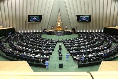  ورود مجلس به نوسانات ارز؛ قالیباف از جلسه نظارتی دوم دی خبر داد