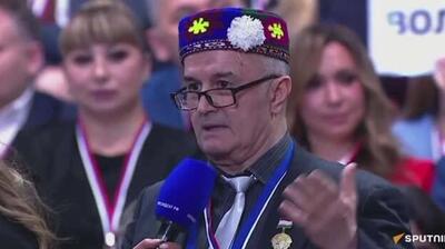  استقبال پوتین از ایده نصب مجسمه  عمر خیام  در روسیه