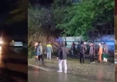 بازگشایی معابر مسدود شده بوشهر بر اثر وزش باد شدید - تسنیم