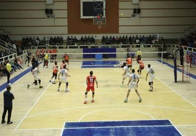 شکست خانگی شاگردان گنجی‌فر در هفته نهم لیگ دسته یک والیبال؛ نفت تهرانسر با دست پر از تبریز رفت - تسنیم