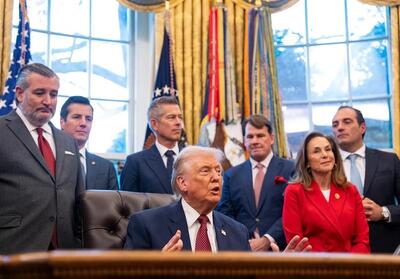 ترامپ برنامه لاتاری گرین‌کارت را متوقف کرد - تسنیم