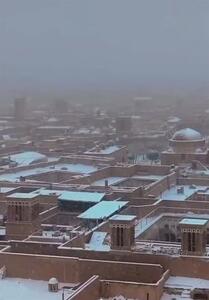 بارش برف پاییزی، شهر جهانی یزد را سپیدپوش کرد - تسنیم