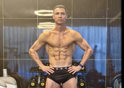 رونالدو با یک عکس همه را غافلگیر کرد