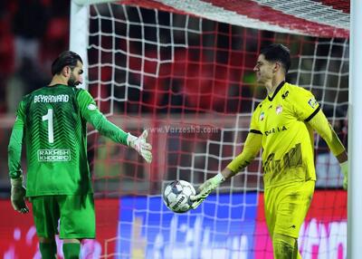 نبرد خیره‌کننده نیازمند و بیرانوند در حد بوندسلیگا