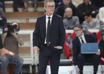 شوک به سرمربی مشهور وسط جام باشگاه‌های جهان