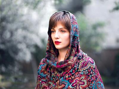 بازیگرِ تاسیان در استایلی جذاب و امروزی خودنمایی کرد