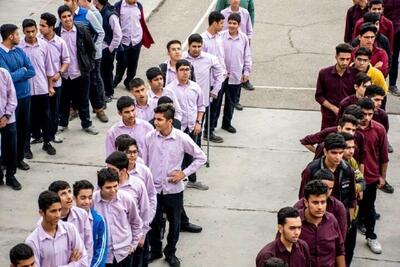 وقتی مدرسه هست اما آموزش نه / نمرات دانش‌آموزان بین 8 تا 10 است