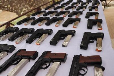 انهدام باند قاچاق سلاح در این استان / کشف ۱۵۰ قبضه کلت