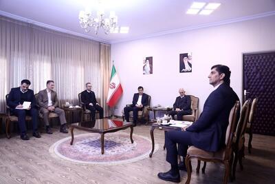 برگزاری نشست بررسی نهایی اجرایی شدن نظام‌نامه نخبه‌یابی و نخبه‌گزینی با حضور احمد دنیامالی