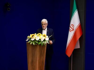 بورس، سازمانی کلیدی و تاثیرگذار در توسعه و پیشرفت کشور است/  راهبرد ما در اقتصاد، دستیابی به پایداری و ثبات است