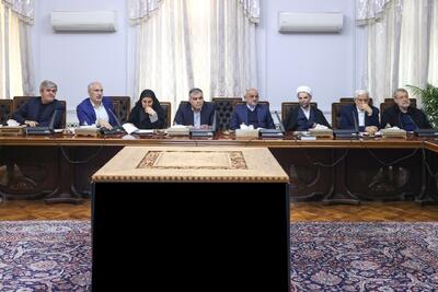  همنشینی محسن رضایی و امیر موسوی در نشست شورای عالی هماهنگی اقتصادی سران قوا + عکس