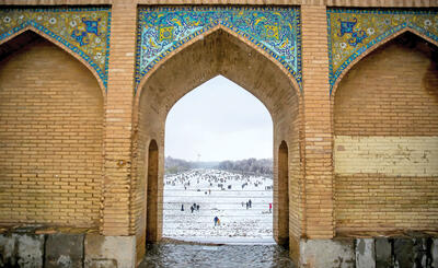 «نصف‌جهان» سفیدپوش شد