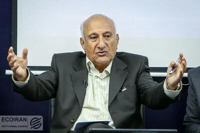 آیا نقل کردن از اقتصاددانان معقول است؟