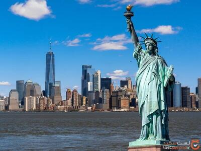  مجسمه آزادی سقوط کرد + فیلم