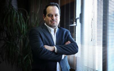 برکناری مدیرعامل پرحاشیه بانک مرکزی / اسرائیل در بانک مرکزی ایران نفوذی دارد؟!