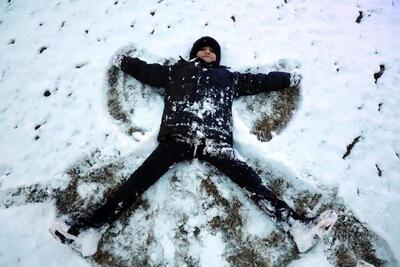 ببینید/ بارش ۶۰ سانتی متری برف در کنگ خراسان