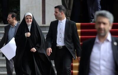 کیهان و باز هم حمله به پزشکیان: چرا دختر و دامادتان را در ریاست جمهوری استخدام کردید؟