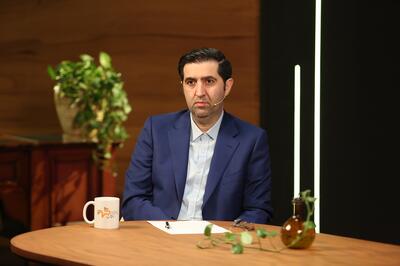  آجرلو: پزشکیان اهل دوقطبی‌سازی با حاکمیت نیست