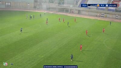 توقف دیدار زنان گل‌گهر سیرجان و پالایش گاز ایلام به علت شدت باد و باران