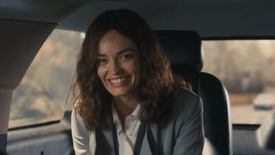  نقدها و نمرات فیلم Ella McCay با بازی اما مکی - گیمفا