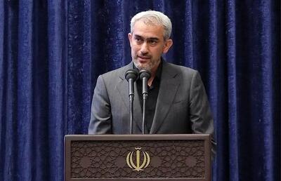 وزیر اقتصاد: دولت اقتصاد را رها نکرده است