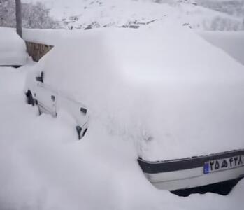  خودروها در یک نقطه کشور زیر برف ناپدید شدند