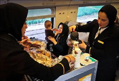 «مهمانداران راه آهن شمال» پاداش روز حمل و نقل و شب یلدا نگرفتند