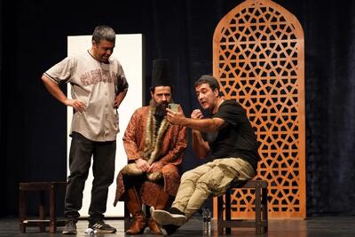 شمع شب چراغ نمایش «ناگهان پیت حلبی» روشن شد