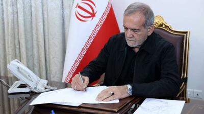 رئیس جمهور: اشرف بروجردی نقشی موثر در صیانت از میراث مکتوب کشور ایفا کرد