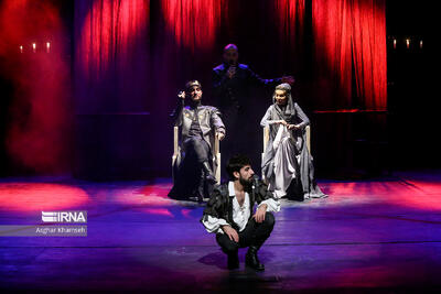  آثار پذیرفته شده مسابقه پوستر جشنواره تئاتر فجر معرفی شد